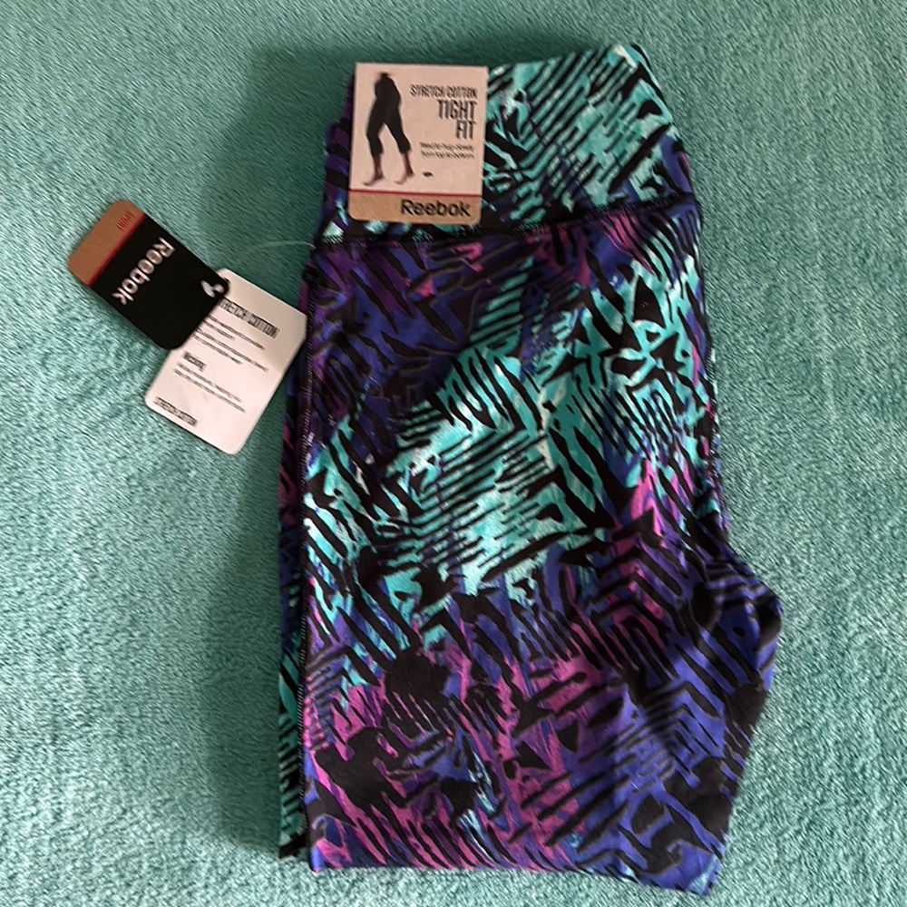 Reebok tight fit workout capris